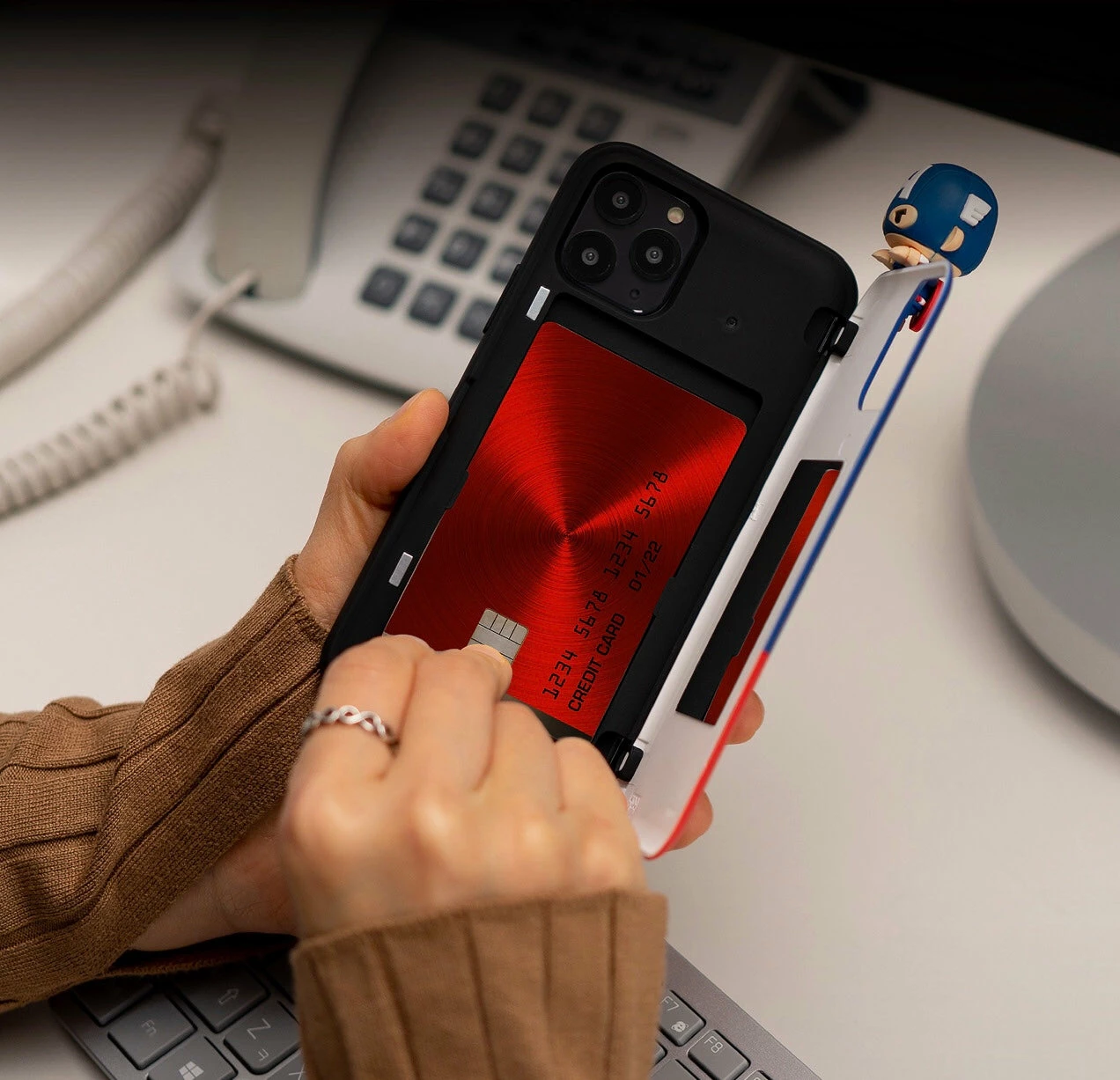 New Avengers Mini Figure Jelly IPhone Protection Case 4 New Avengers Mini Figure Jelly IPhone Protection Case - Image 4