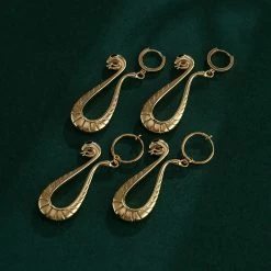 Circumtoy One Piece Boa Hancock Earrings